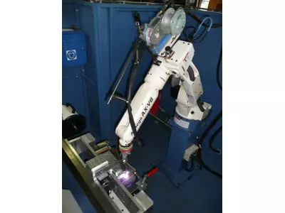 Robot di saldatura in lavorazione.JPG